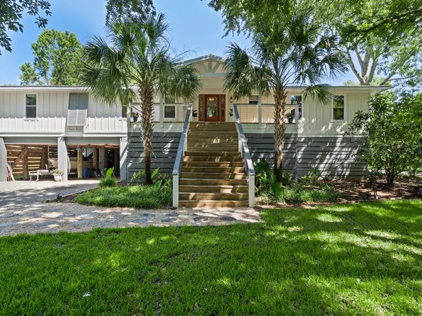 3678 Nassas St, Mount Pleasant, SC 29466