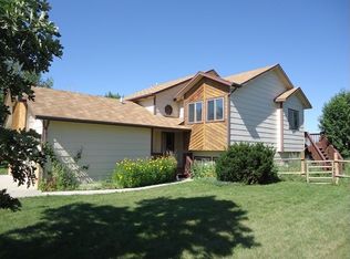 1502 Copperfield Dr, Rapid City, SD 57703