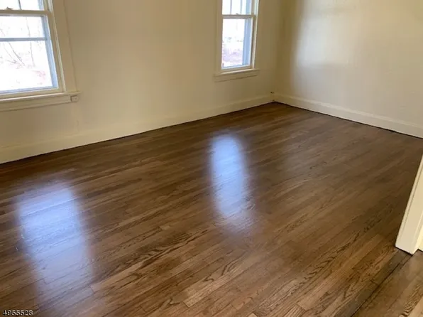 11 Hillside Ter #1, Newton, NJ 07860