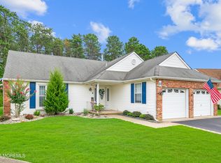 11 Westgate Ct, Toms River, NJ 08757