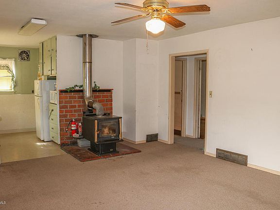 2nd image of 818 N 24th Ave
