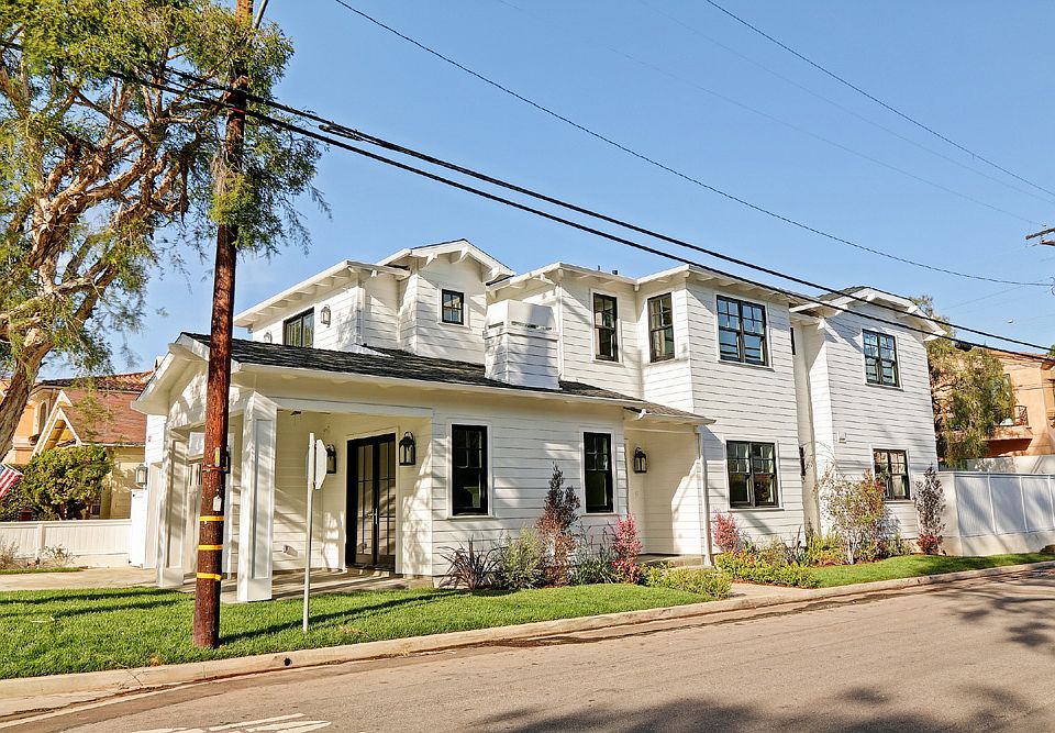 1st image of 1900 Palm Ave