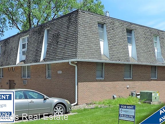 2nd image of 808 Oakcrest St APT 10