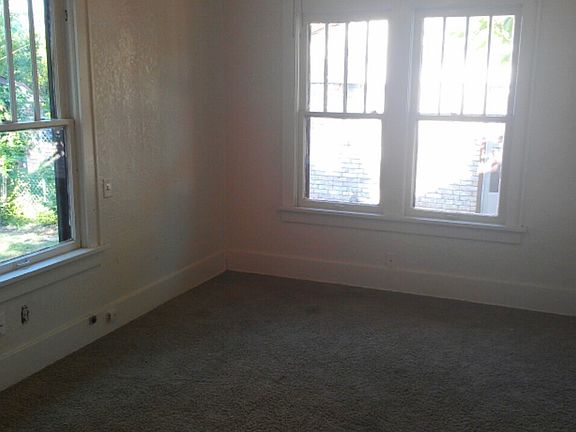 4th image of 1421 NE 17th St
