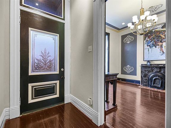 3rd image of 1832 Lafayette Ave