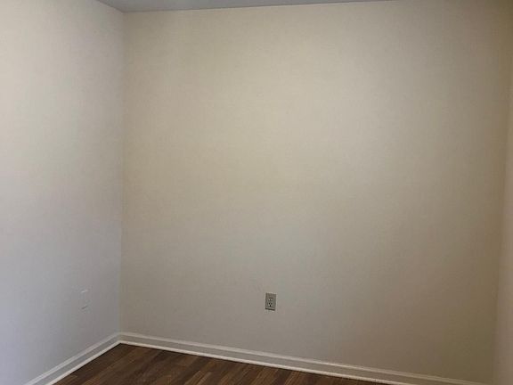 5th image of 20 E Center St APT 1