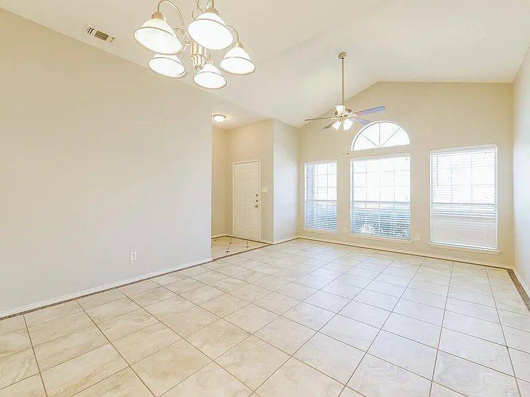 6204 Tidewater Dr — Photo 3