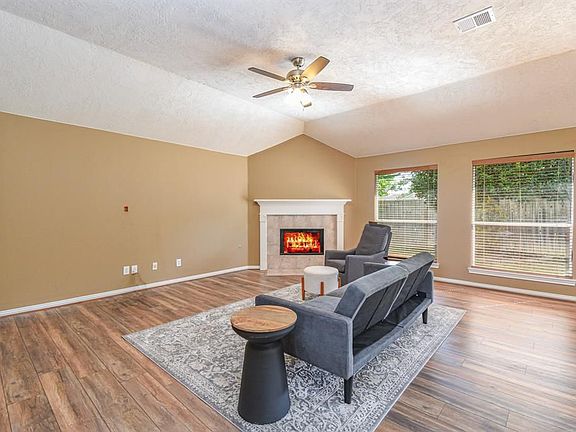 4th image of 19510 Dakota Springs Dr