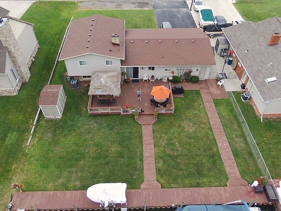 4th image of 38886 Venetian Dr