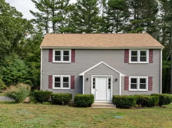 210 Main St, Carver, MA 02330