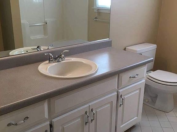 3rd image of 31 Springfield Ct