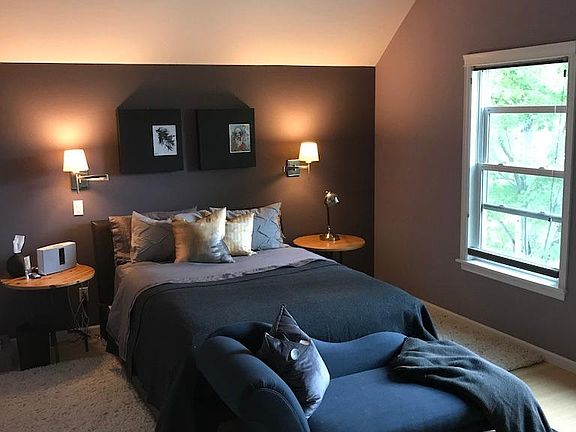 very large master on 2nd floor