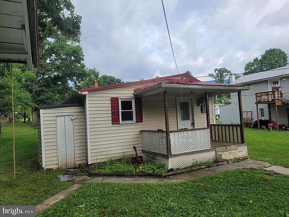 3rd image of 14507 Cedar St