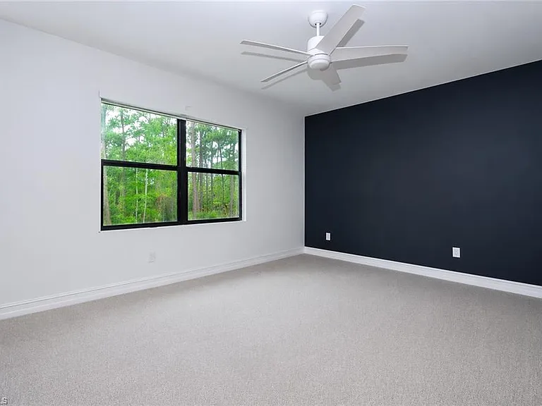 7320 Rockefeller Dr — Photo 19