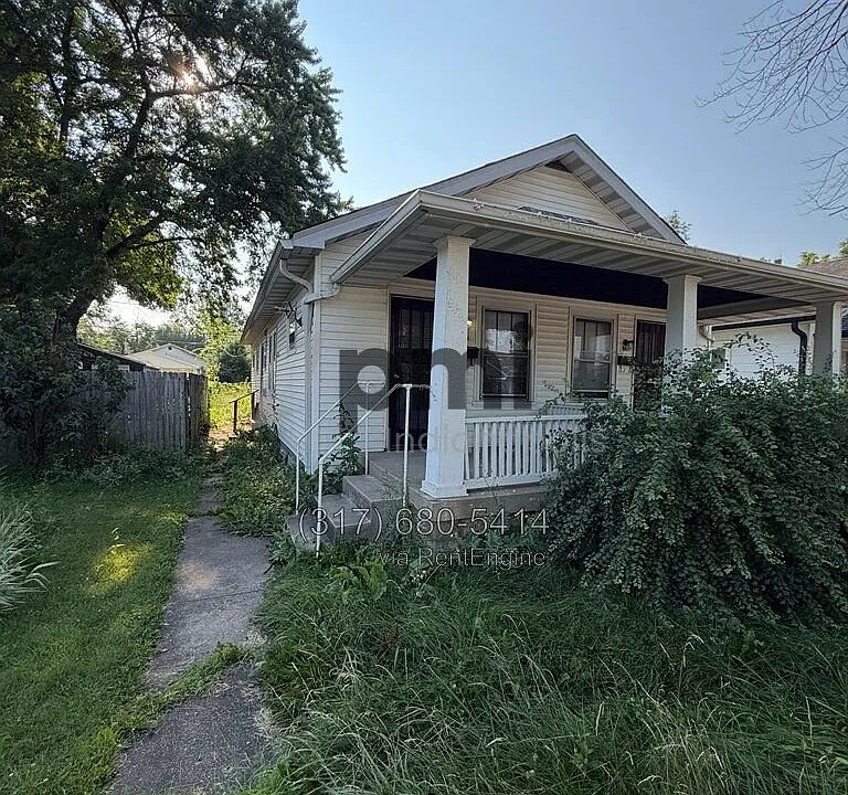 943 N Drexel Ave
