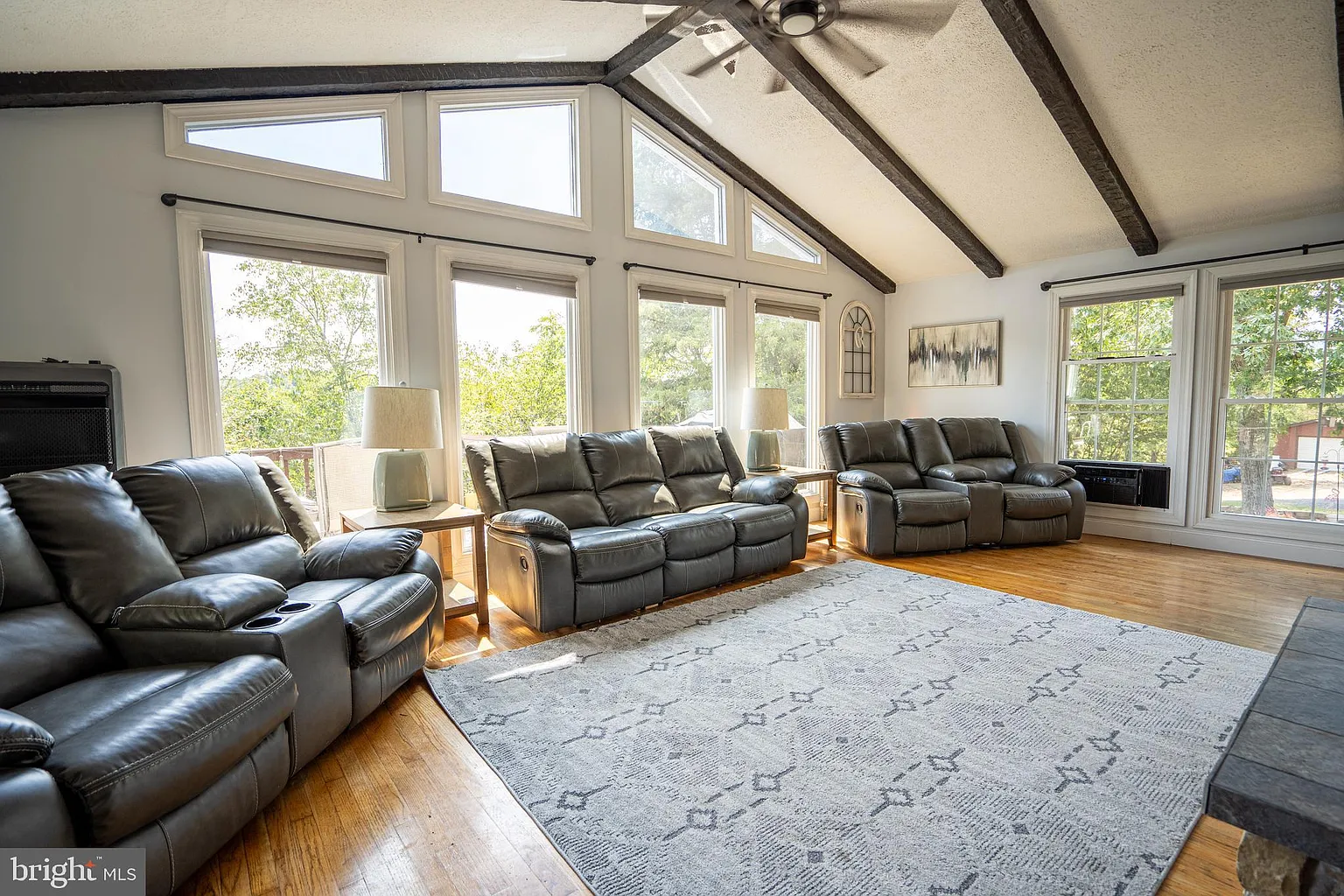 220 Dodson Ln photo 1