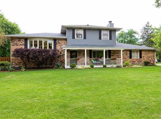 201 S Park View Dr, Park View, IA 52748