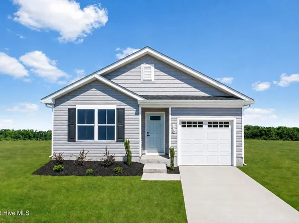 8019 Sterling Oaks Drive NW, Ash, NC 28420