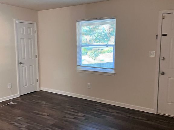 2nd image of 4909 Yacht Harbour Cir