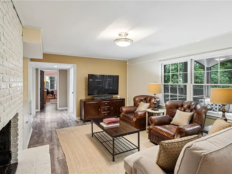 1130 Angelo Ct NE — Photo 29