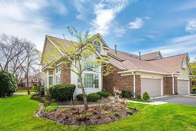 867 Island Ct photo 1
