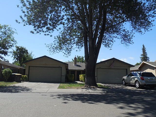 2nd image of 2306 Portola Ave