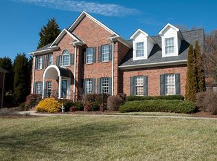 1024 Cross Gate Rd, Winston Salem, NC 27106