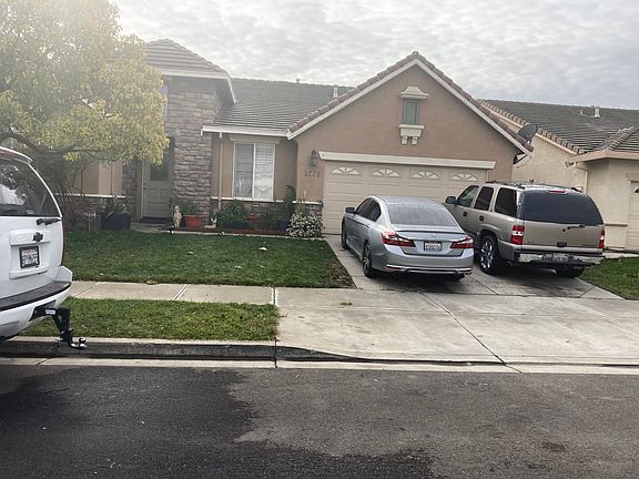 2nd image of 3778 Old Oak Dr