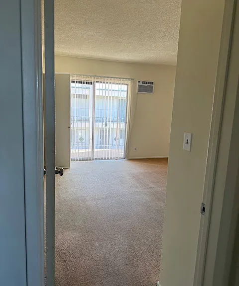 6660 Woodman Ave #207 — Photo 9