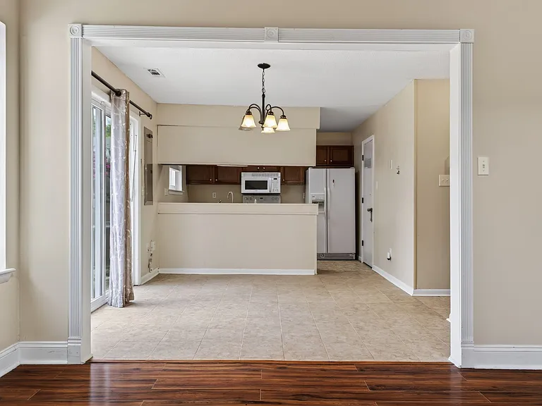 5025 Halwell Dr — Photo 8