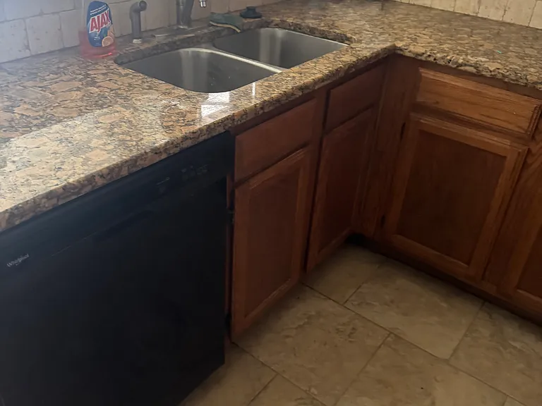 8435 Lake Crystal Dr — Photo 5