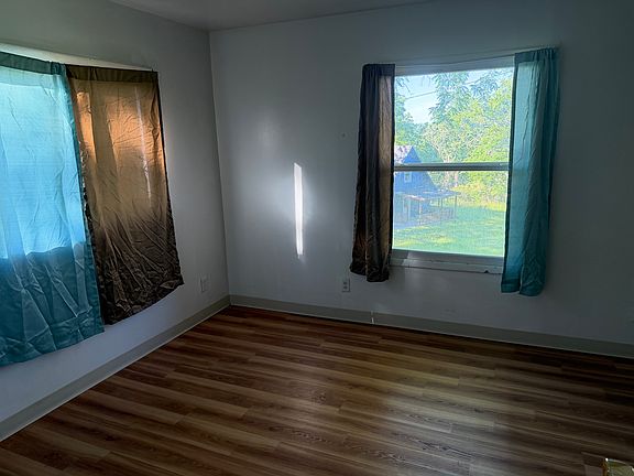 5th image of 301 Coddington Rd