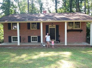 310 Pinewood Dr, Dublin, GA 31021