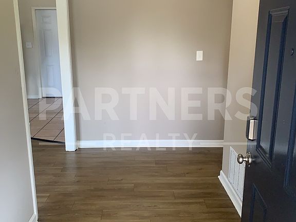 2nd image of 4536 Wake Forest Dr