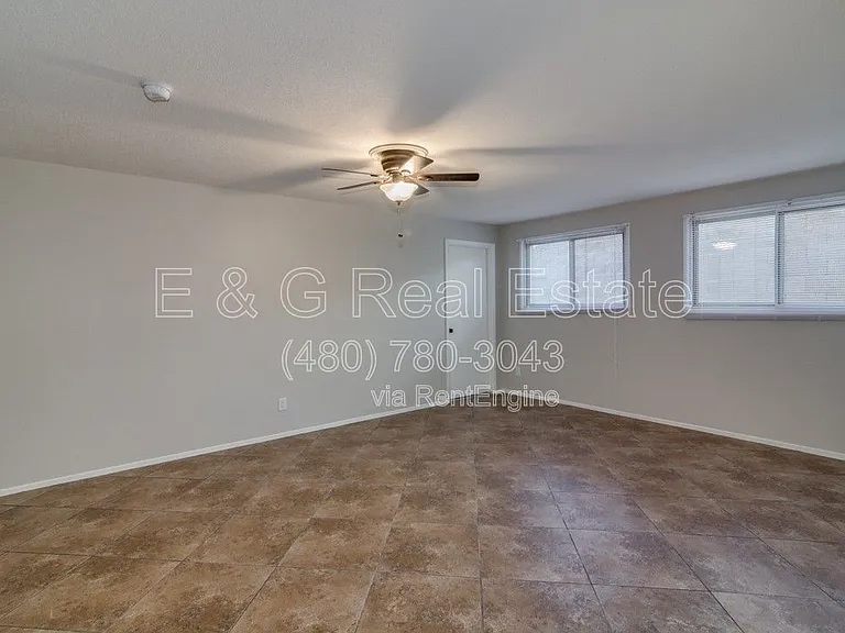 137 E Riviera Dr — Photo 14