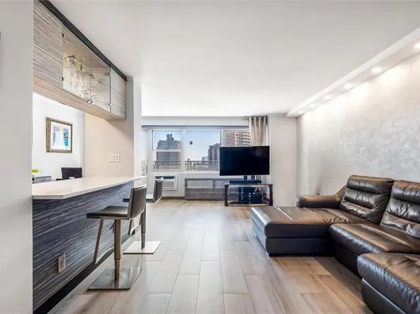 2930 W 5th St APT 12C, Brooklyn, NY 11224