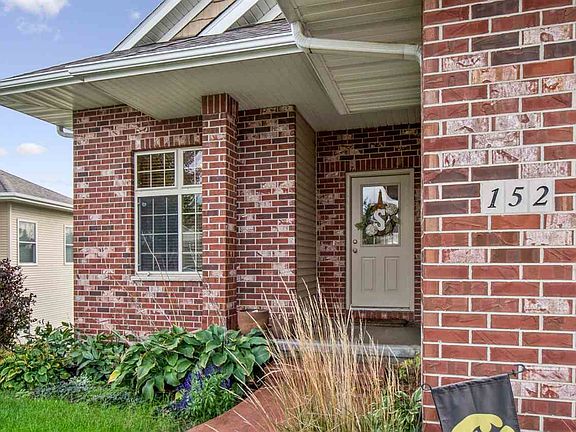 2nd image of 152 Lockmoor Cir