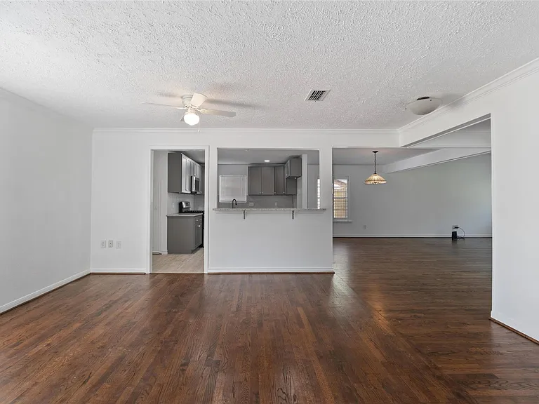500 Shirleen Dr — Photo 6
