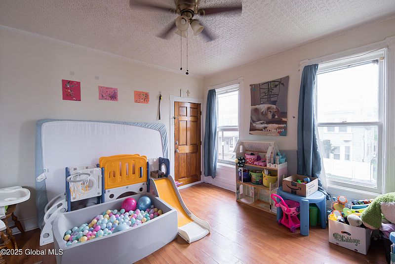 3rd image of 99 Breslin Avenue