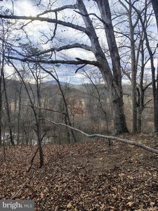 Amulet Ln, Berkeley Springs, WV, 25411