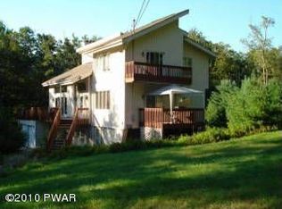 112 Azalea Ct, Milford, PA 18337