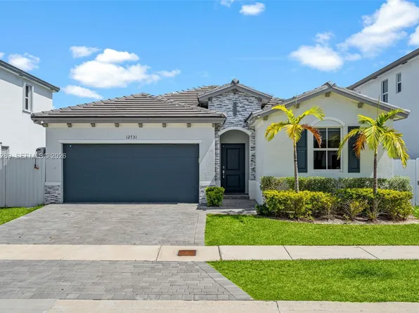 12731 SW 213th St, Miami, FL 33177