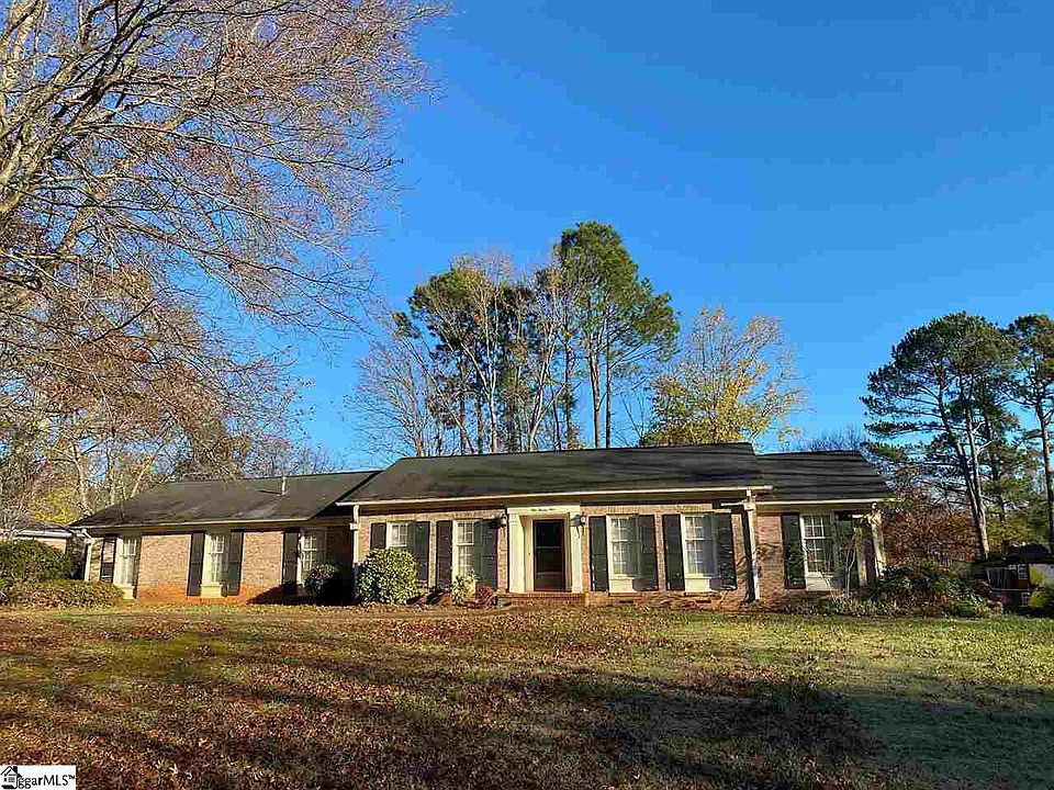 2nd image of 129 Seabury Dr