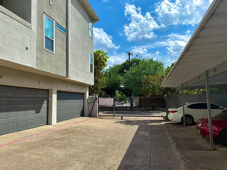 4104 N Hall St #325 — Photo 29