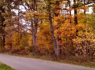 2822 Ben Fulton Rd, North lawrence, OH 44666