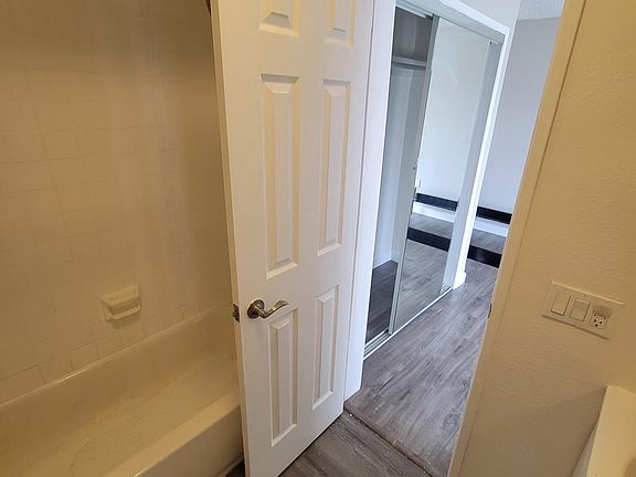 4th image of 101 N Normandie Ave #201A