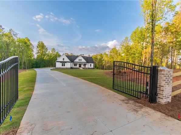 924 Browning Rd, Fairmount, GA 30139