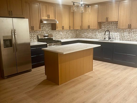 2nd image of 1034 W 79th St