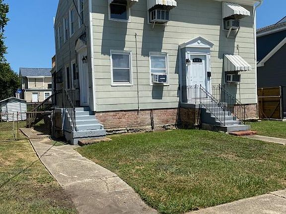 3rd image of 6233 Warrington Dr