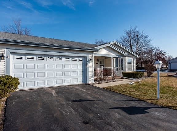 3rd image of 801 Trotter Ct